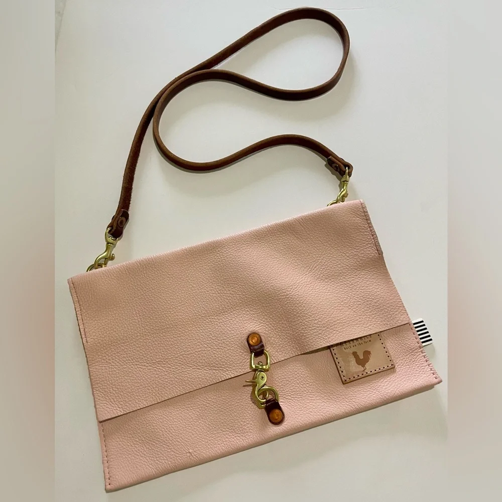 🆕 Foldover Clutch & Crossbody - NWOT - Picture 2 of 13